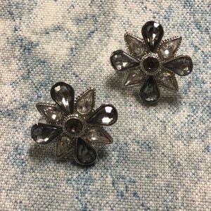 Avon Vintage Black Diamond Color Button Clip